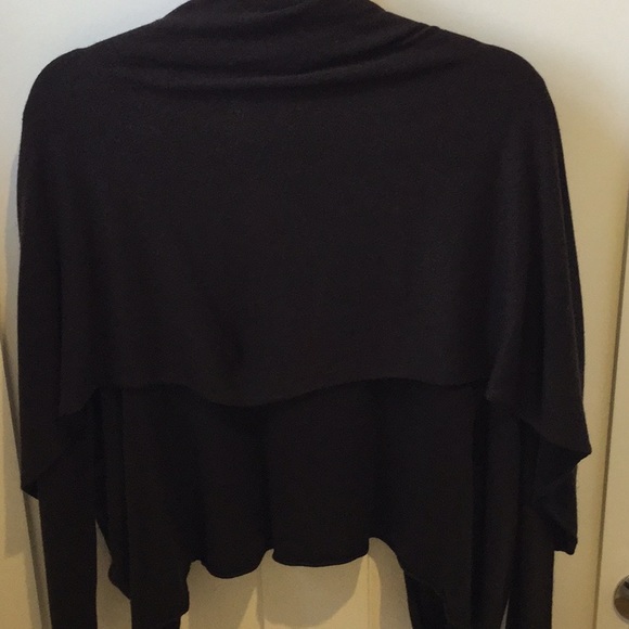 Viridis Luxe Sweater - Picture 2 of 5